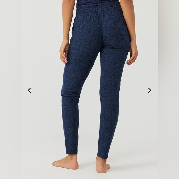 Outdoor Voices CloudKnit Sweatpants Navy XS - Picture 2 of 13